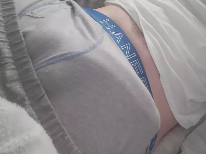 looks like a banana  by Miserable_Fall_6083