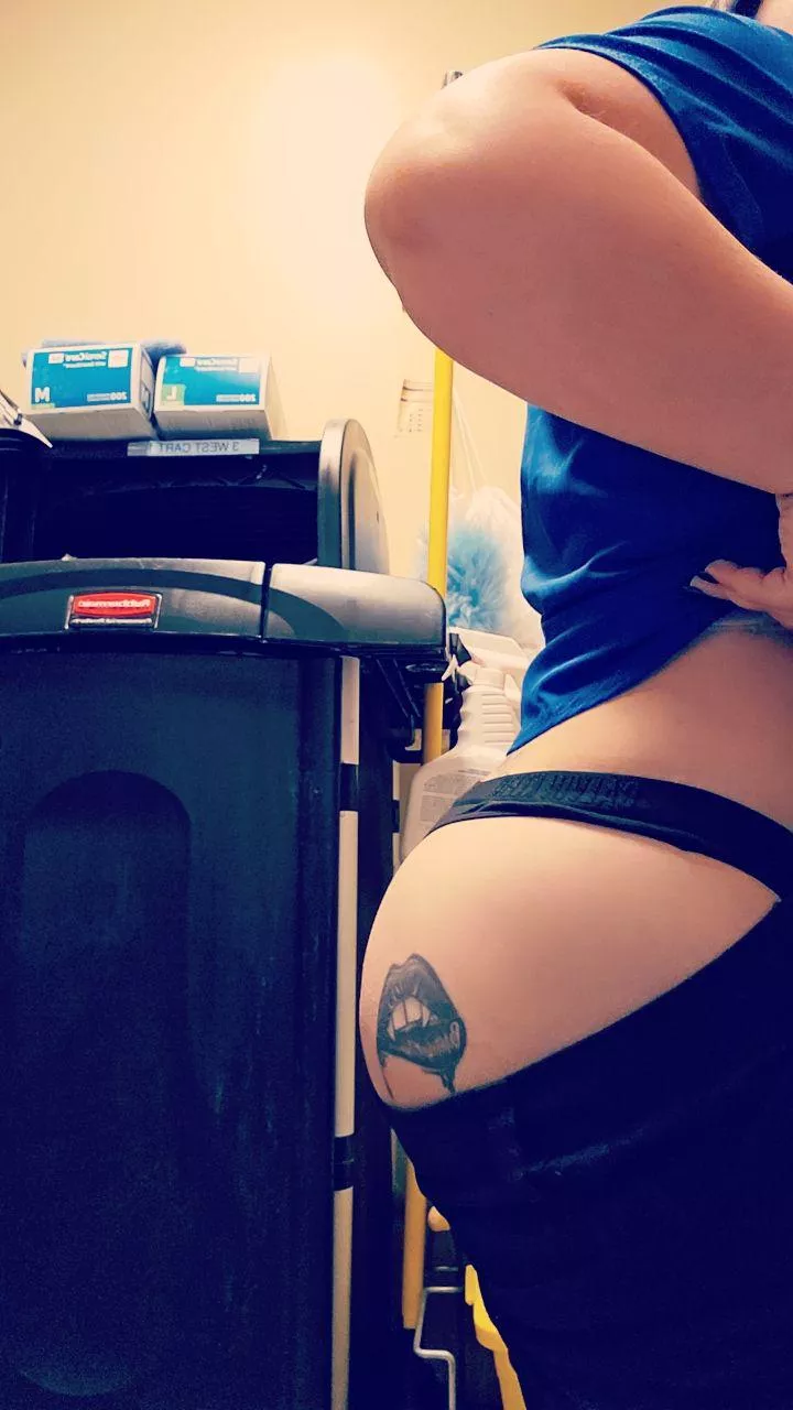 Oo 😋 yes  posted by honeyman292