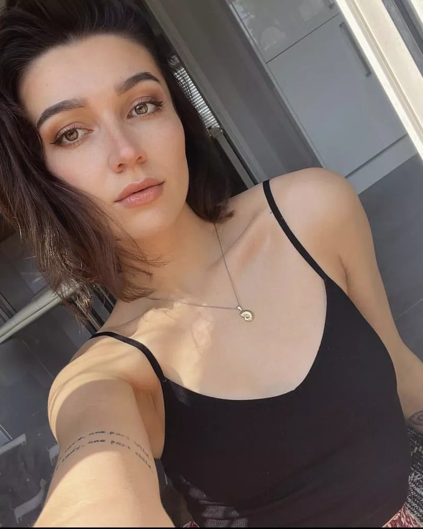 Paleo-artist Grace Varnham posted by boldasblue