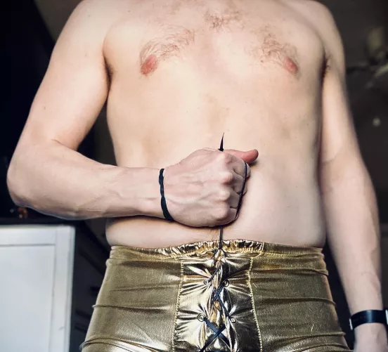 SOOO do you like my veiny arm😈 by beerzNbriefz