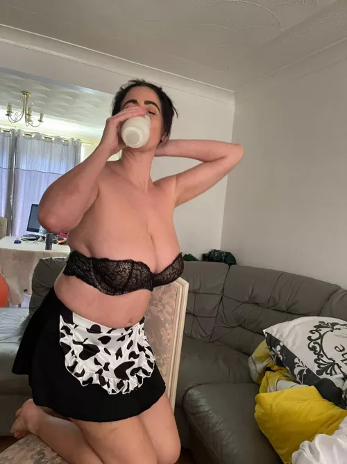 These 42 year old boobs need a massage. Any volunteers? by ButteryFallsX