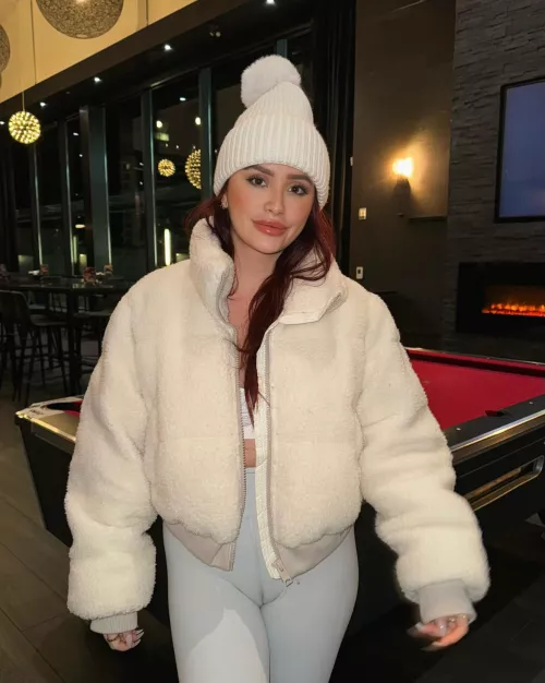 Wedgie from the front ❤️ can you guess where I'm from based on my outfit? Hint: its cold 😘 by Cassondrabillions