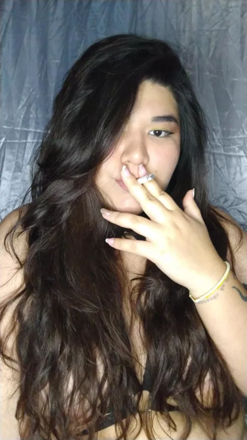 What's your favourite thing to do when relaxing? Mine's smoking and fucking 🫦 by snowborn_goddess