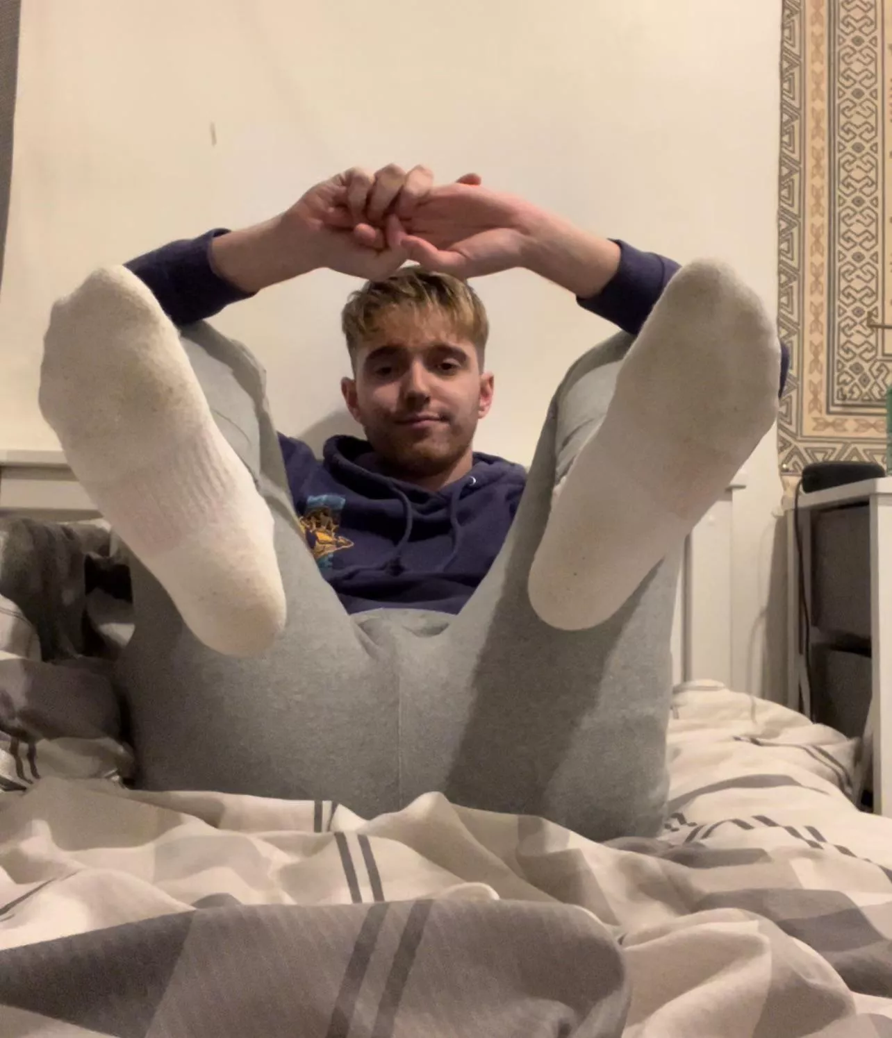 who’s into 🦶🏻 posted by yourprettyboi
