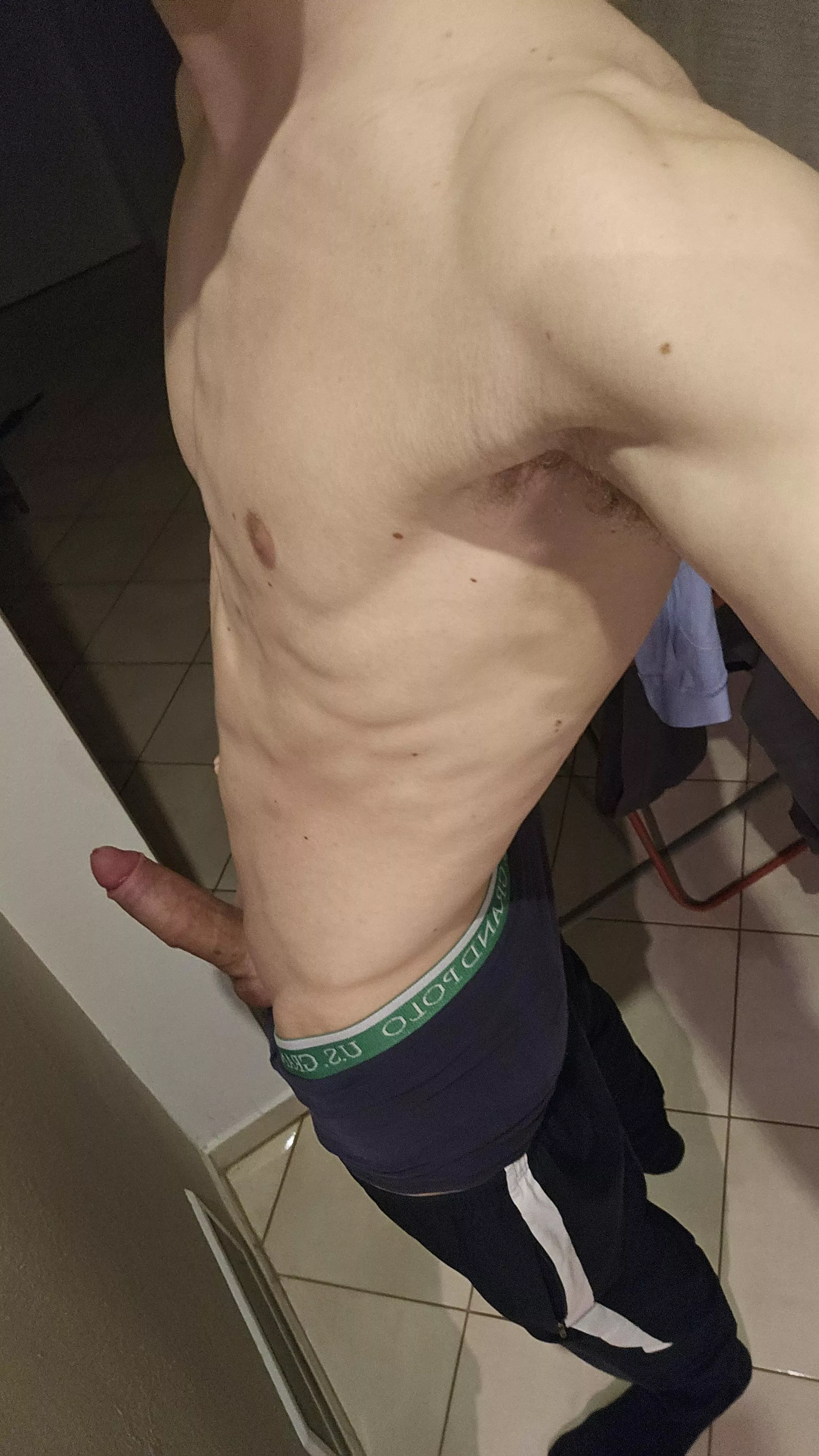 19M I will do anything for you if you are sexy posted by New_Swim1279