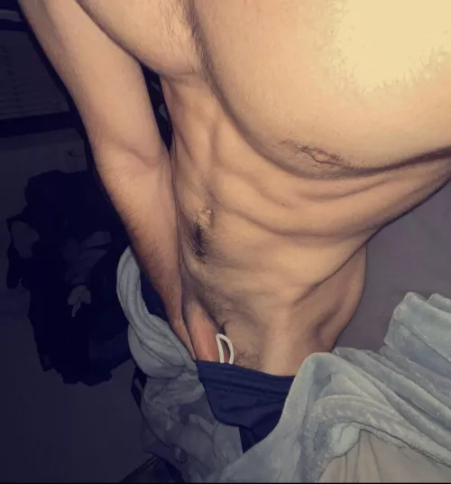 24 hung fit w abs looking for similar, shooters ++ hmu with pic chrish_hx by chrishxxxx1