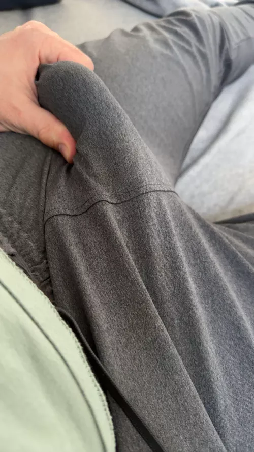 [44] Who wants to see more? by fun_yxe_guy