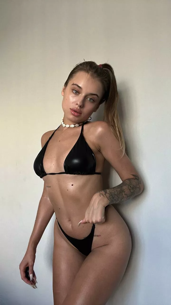 A 19 year old college girl bought a swimsuit for the beach, rate it from 1 to 10. posted by Vanessal0ve