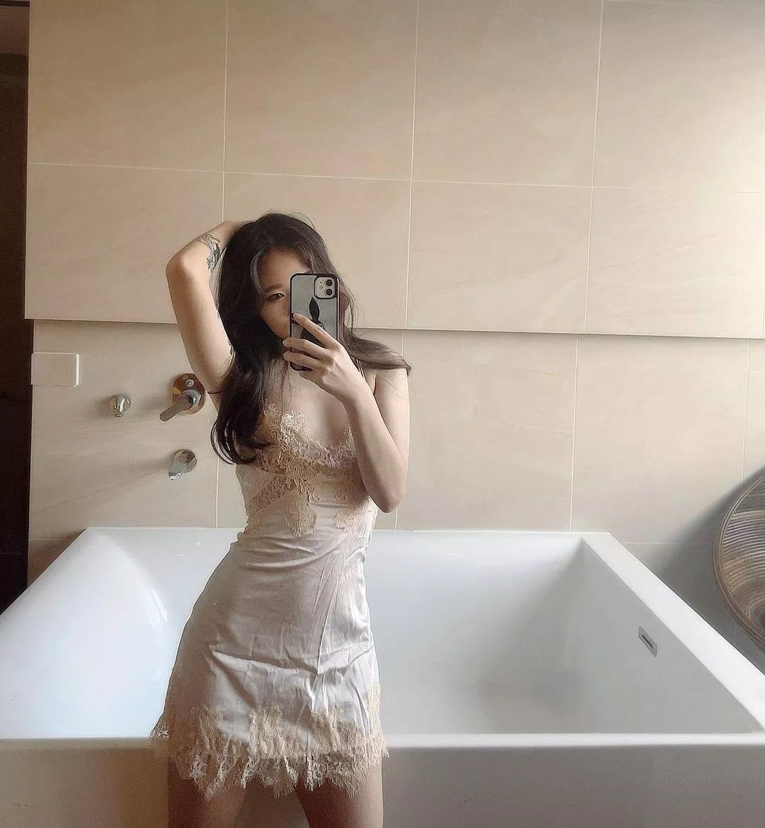 Are you attracted to my body type posted by PhotoWorth