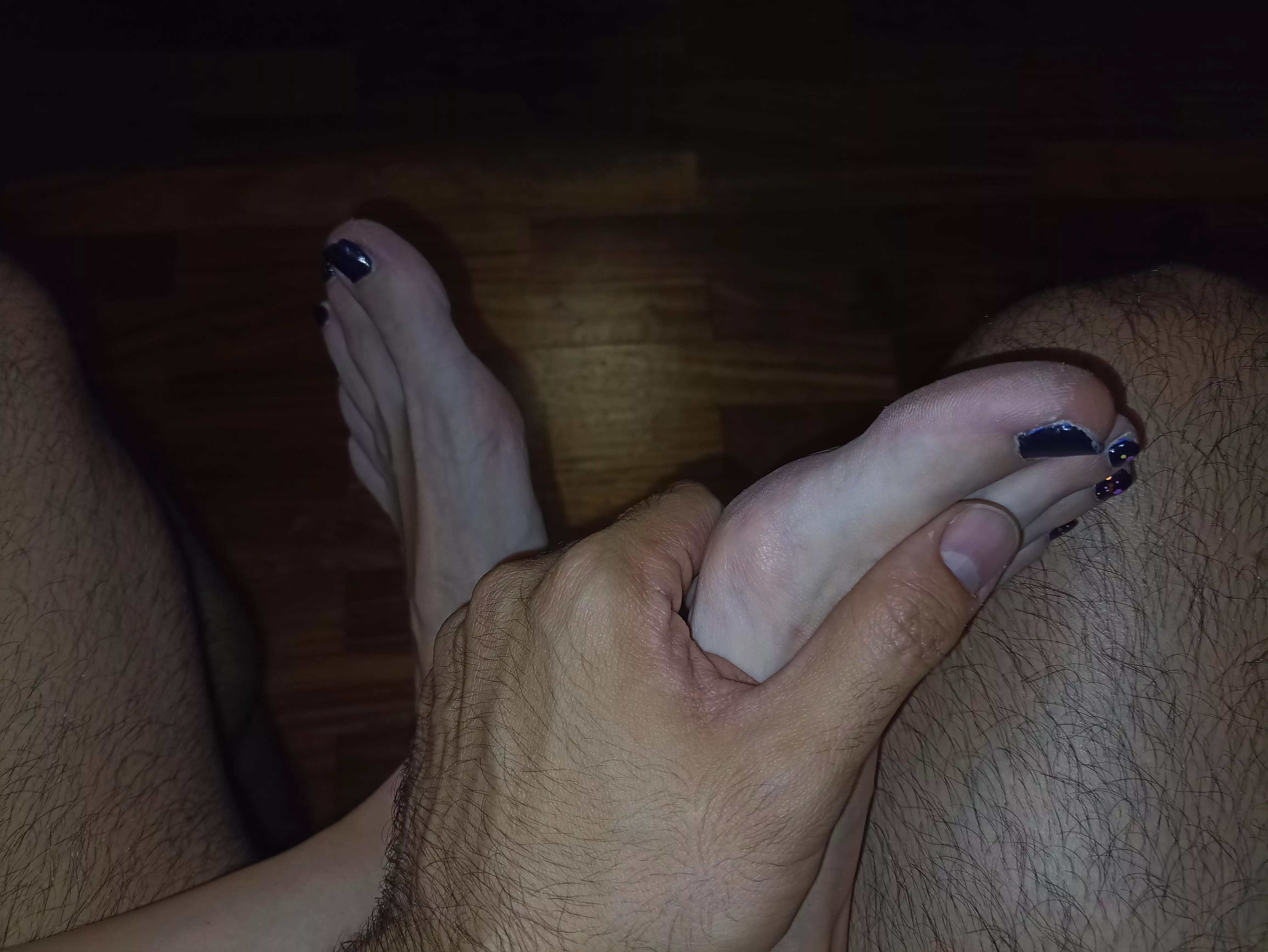 beautiful feet! posted by claritafeet