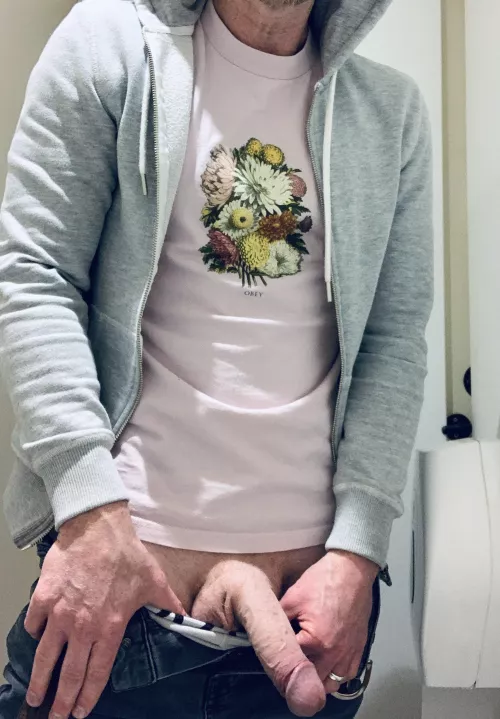 Daddy [44] is at work but can’t stop posting, is this wrong? by Zealousideal_Way7677