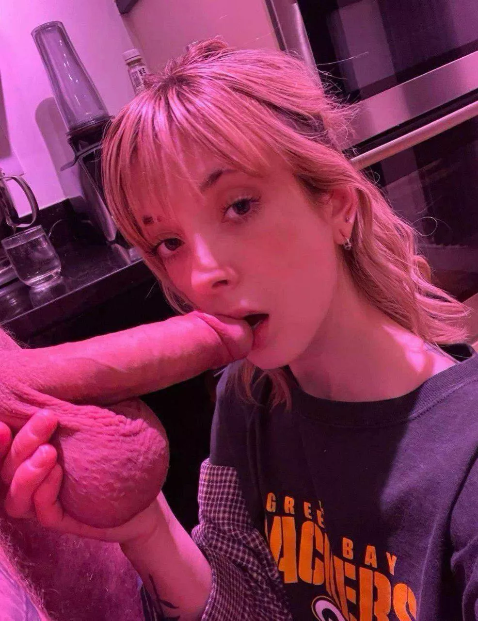 Dm me please I won’t disappoint posted by Separate-Key-8719