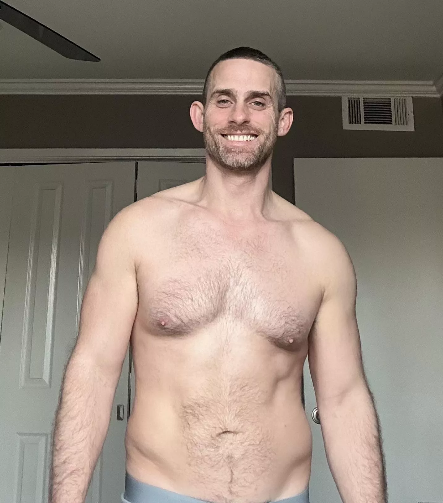 Do I look approachable or too thirsty? posted by benbo82