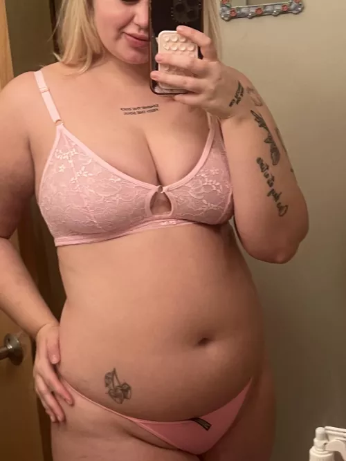 Does my chub make you hard? by wispy_girlwa