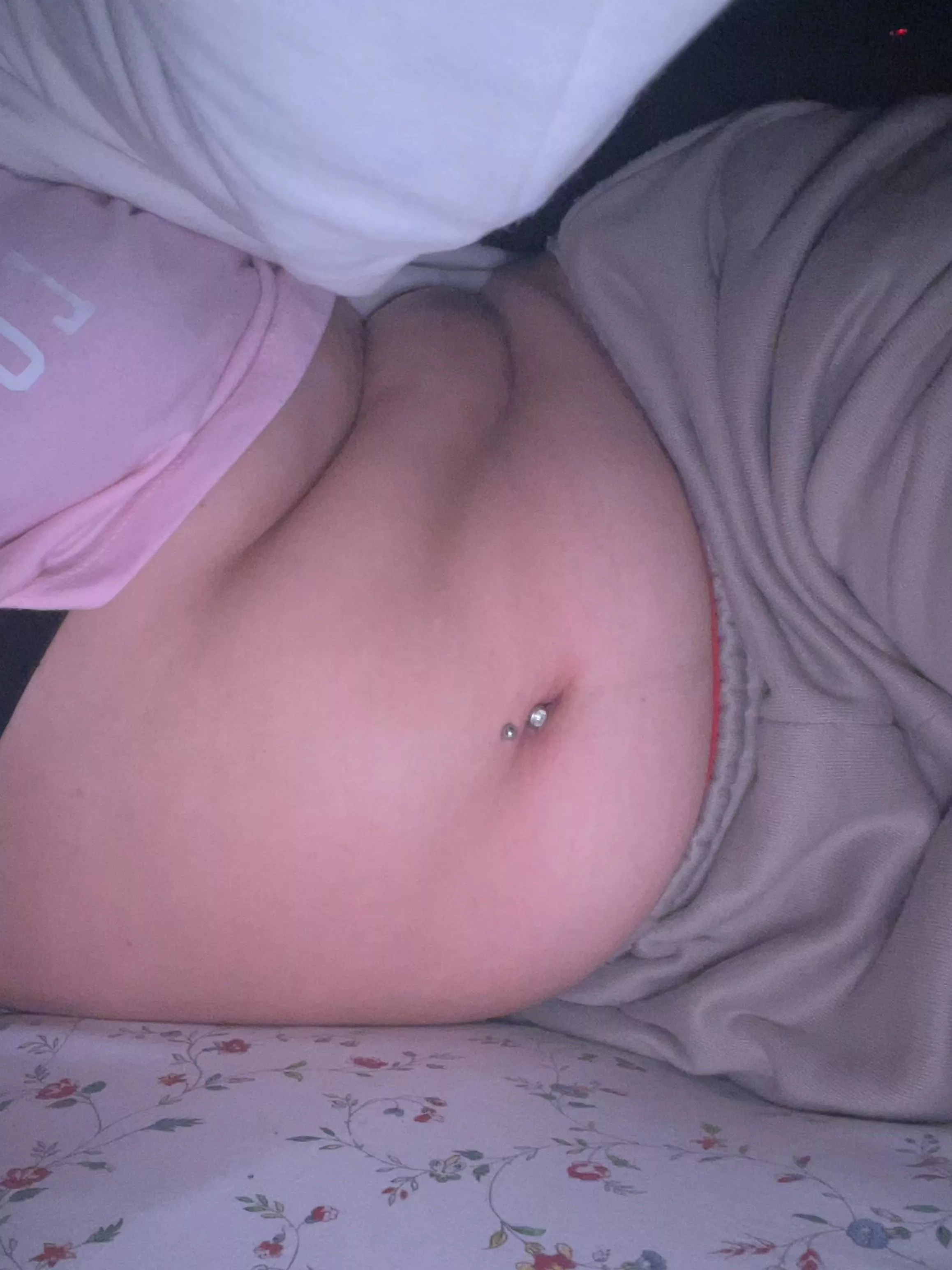 good night soft tummy posted by VirtualRussell