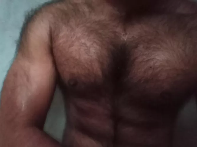 Hairy and sweaty  by Davidattenbruhhhhh