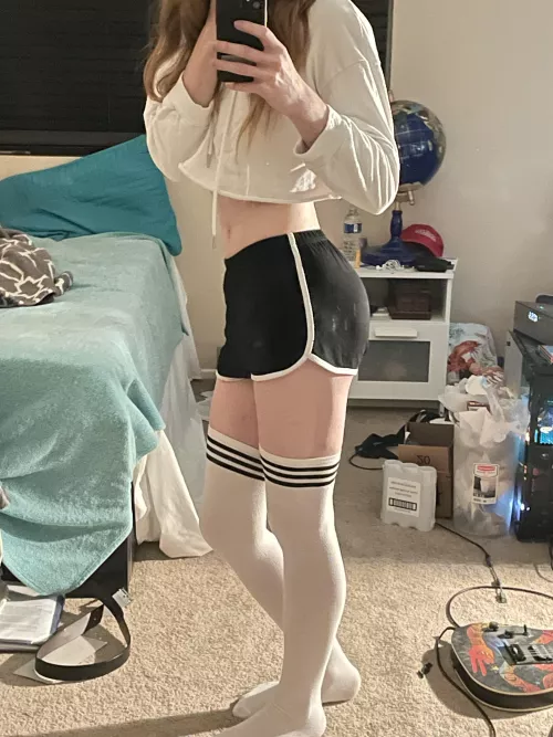 Hi cuties c: by Snazz__