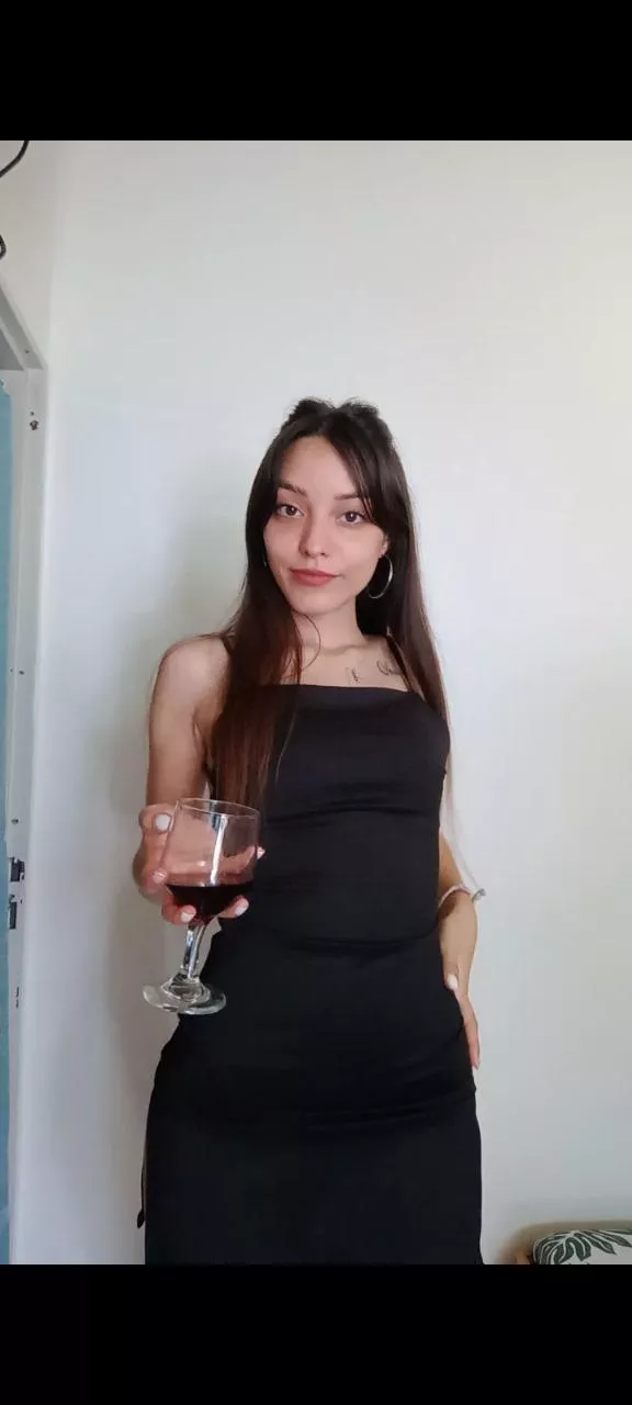 How do I look? posted by randomnameeee