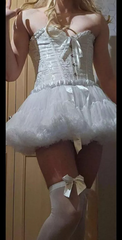 I am straight??? by Due-Elephant-8151