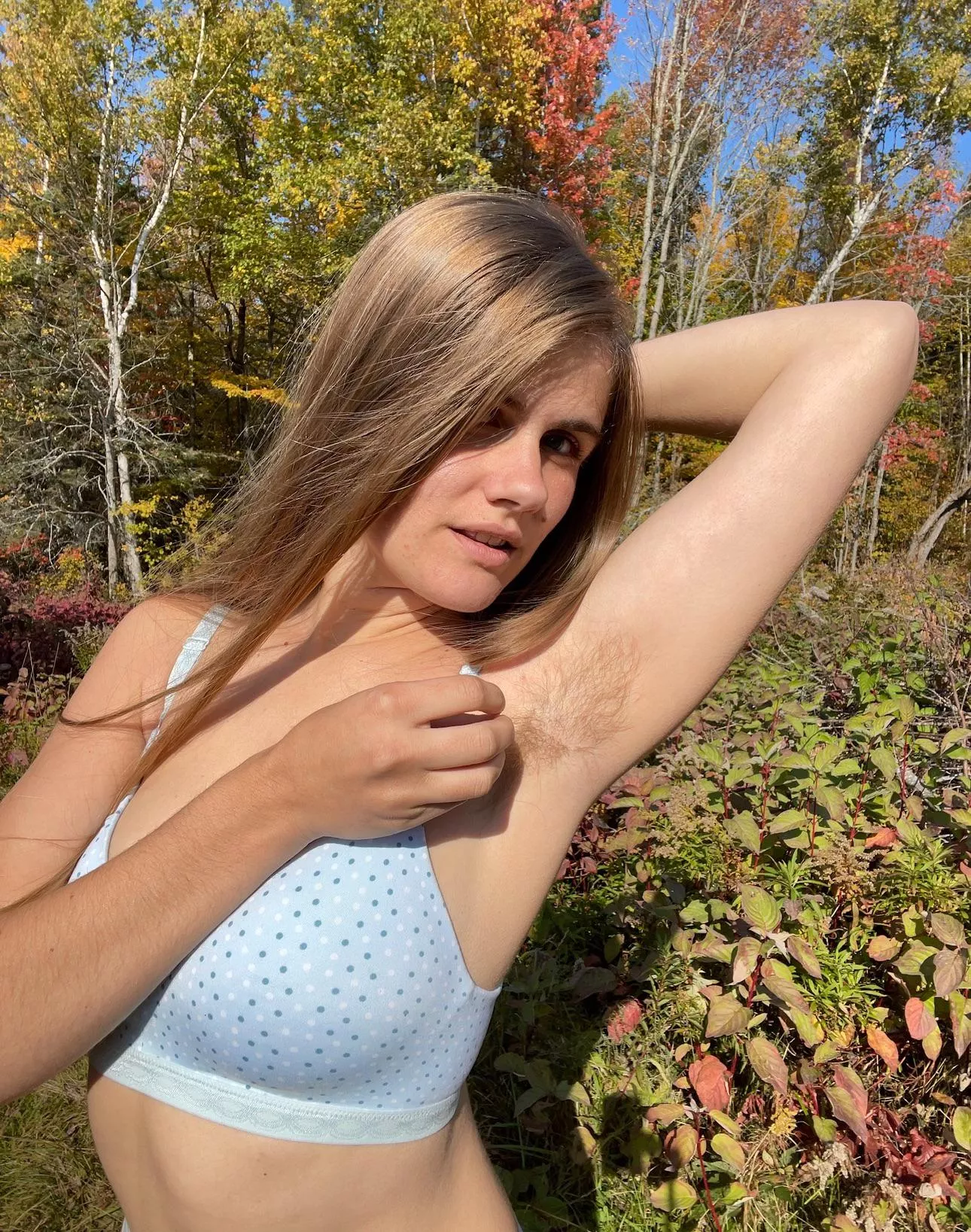 I love the color of my armpit hairs as much as I love the smell posted by luciddahlia69