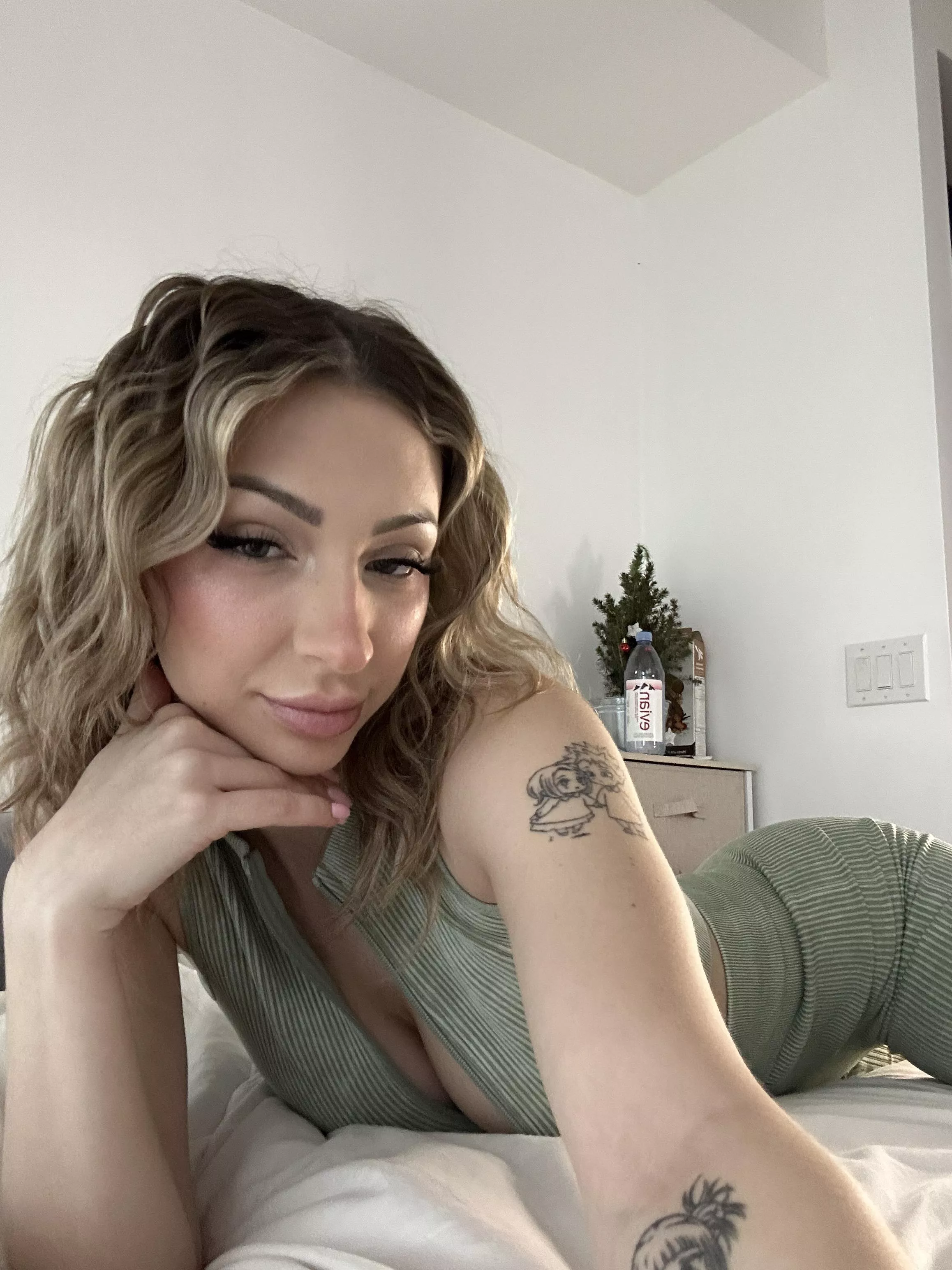 I promise I'm a good girl posted by Consistent-Might-835