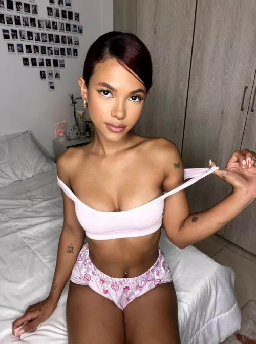 I'll let you have a look only if you show me your dick by Dreamy_Duchess