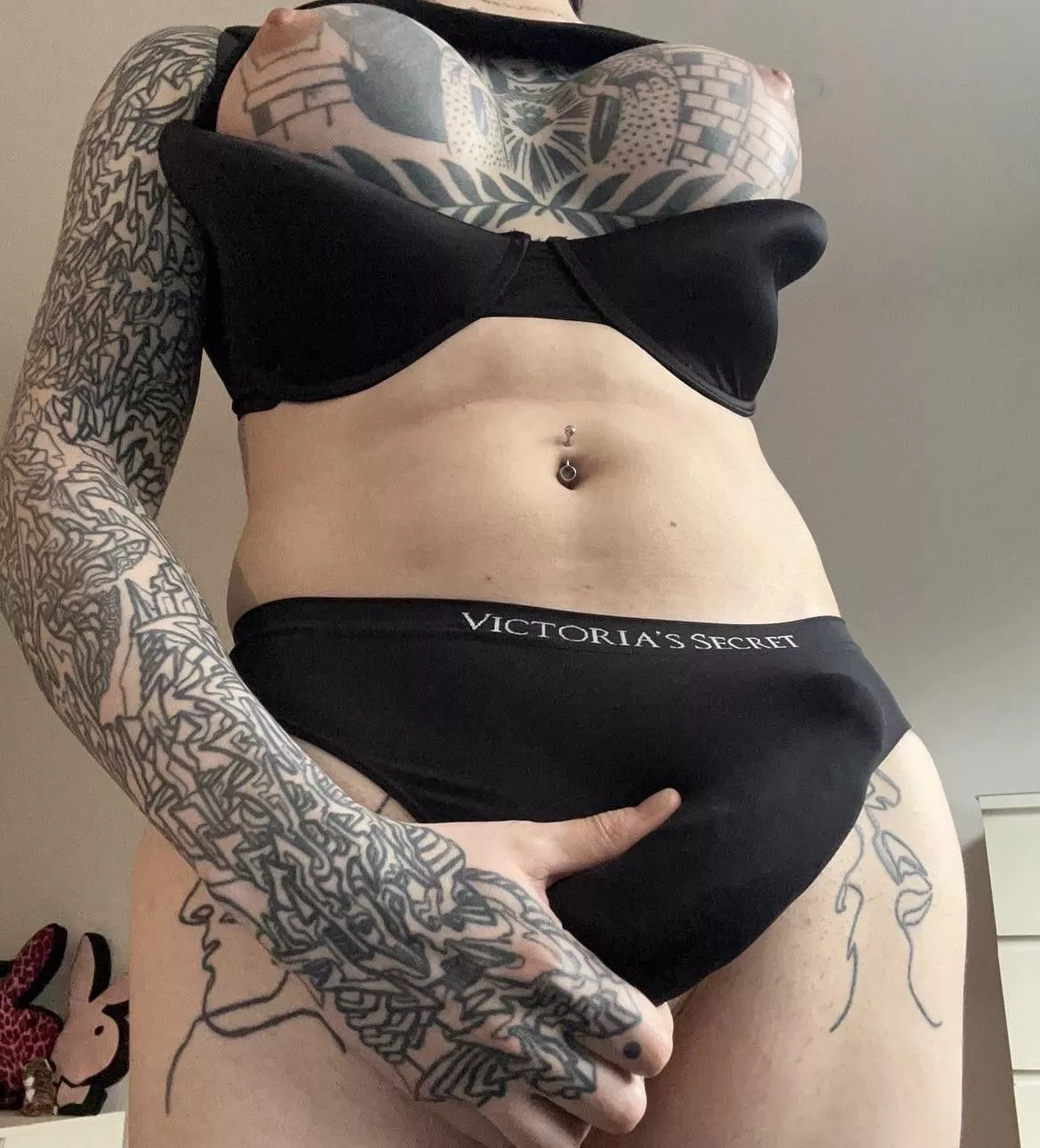 is my bulge big enough ?  posted by teslabby3