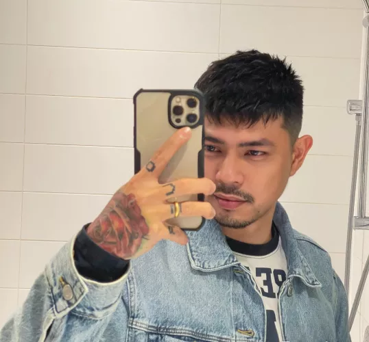 Just got my haircut before our first date... by king_leo_ace88