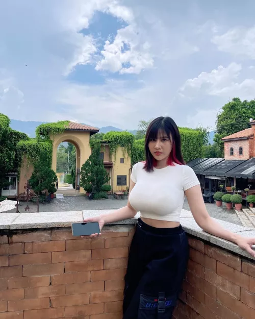 pretty big by figurephilosopher