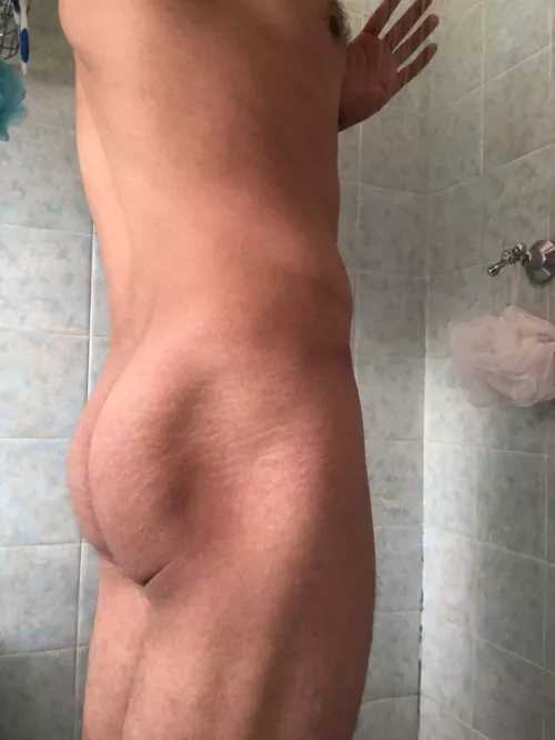 shower ready😈 by octopuslegs91