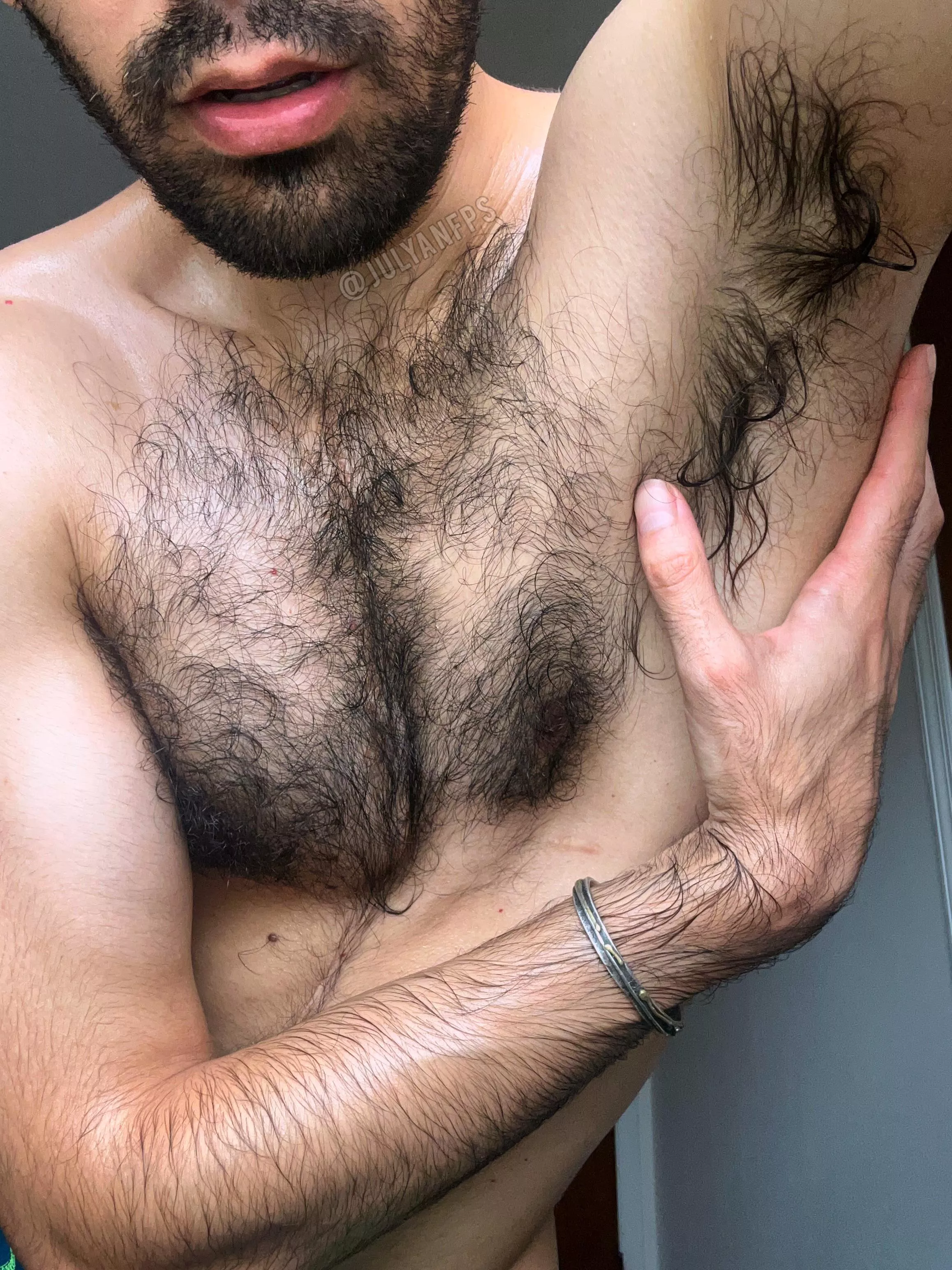 Sweaty af this morning 💦 posted by julyanfps