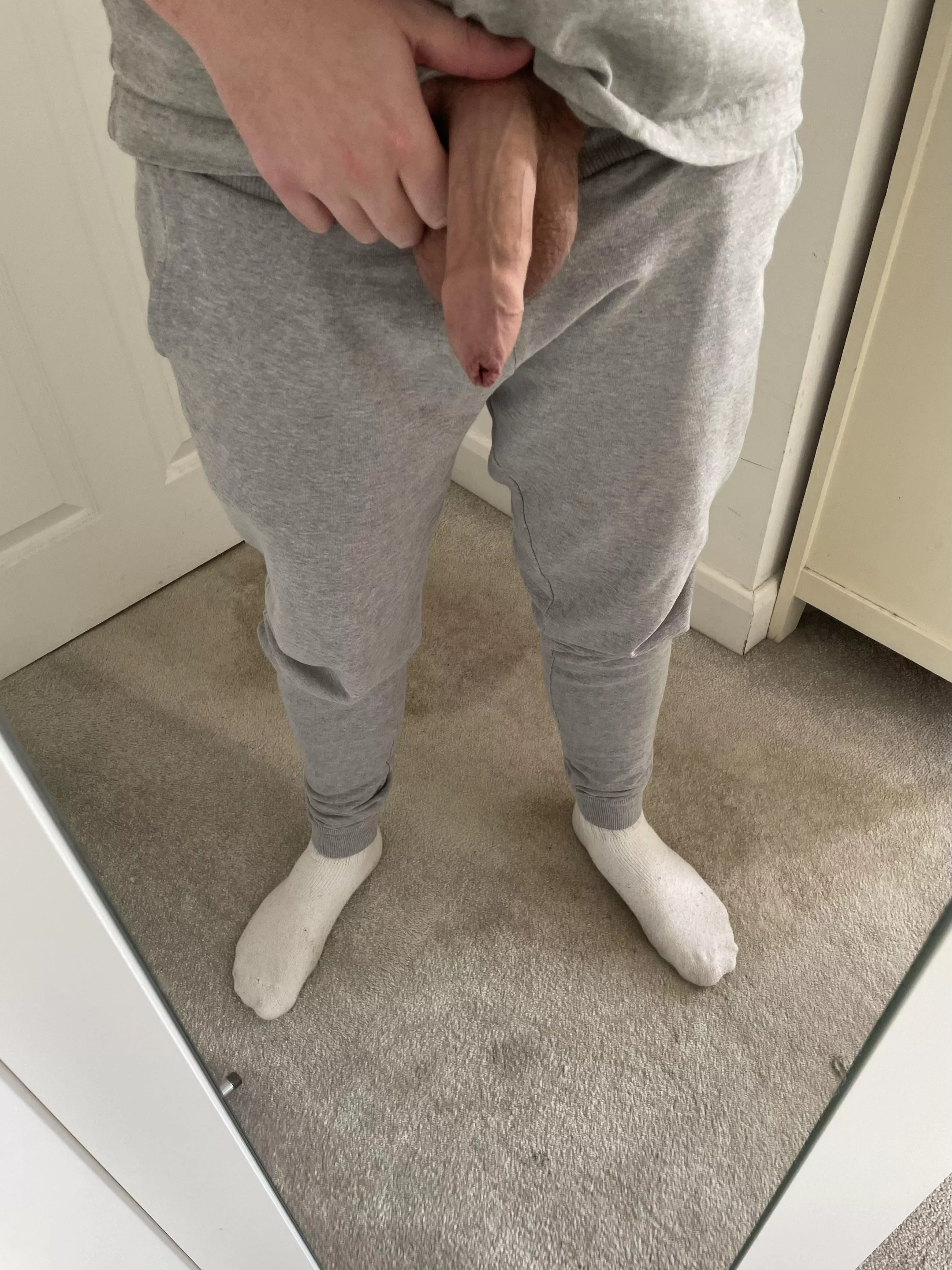 What’s your reaction taking a piss next to me? [20] posted by Remote_Reputation