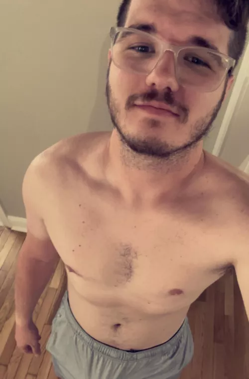 Who also enjoying their Friday?  by _SBert