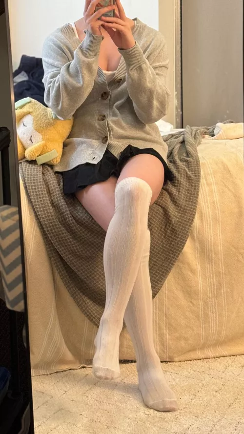 Who’s your favorite pokemon? >< by pooperpooppooppoopp