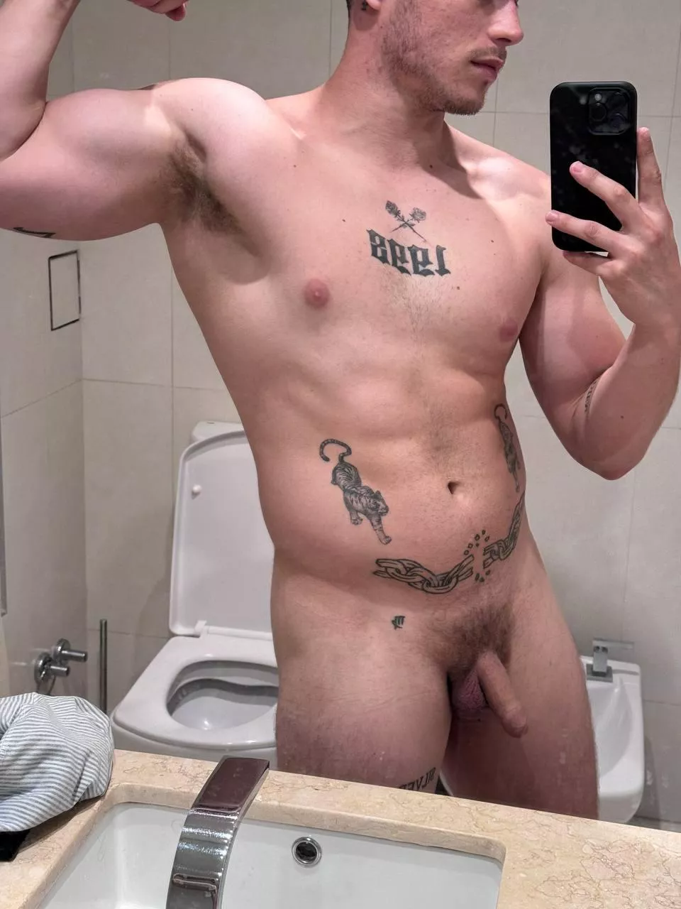 Would you cum on my pits ?? posted by Klutzy_Technology390