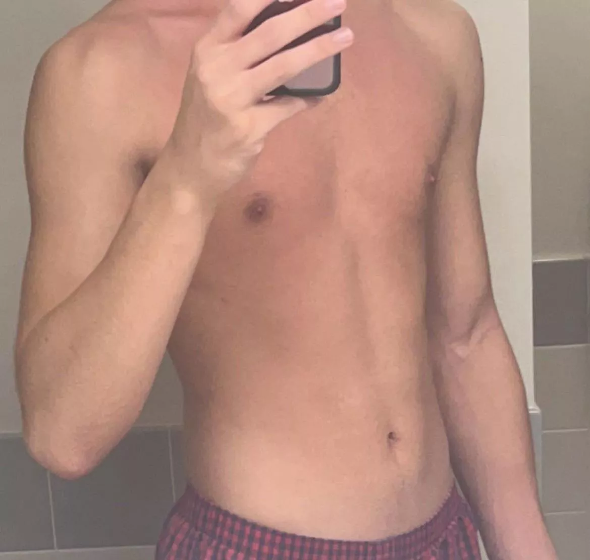 19 M Bi NC+ Feet++ @qwertz_44 posted by Overall-Act5290