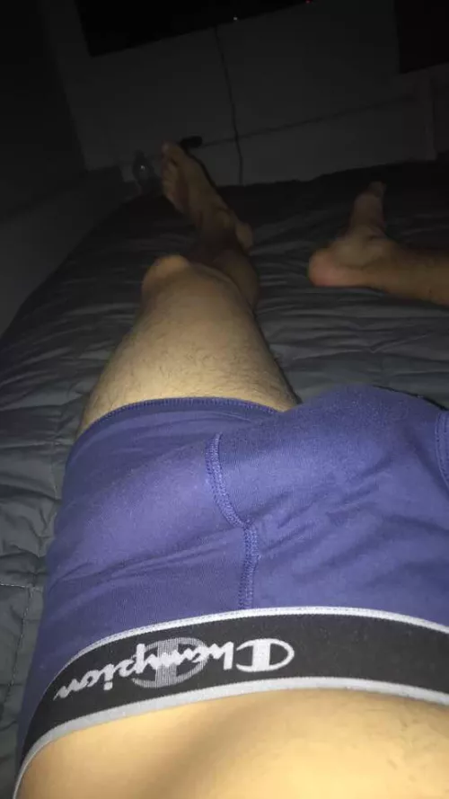 19 years old college guy Looking for a good friend to talk about anything I don’t mind really, I’m into sports, tech, cars, girls, movies and tv. Hooping for some true male bonding that’s never a bad thing. Just be around my age and be cool with sh by seth4985