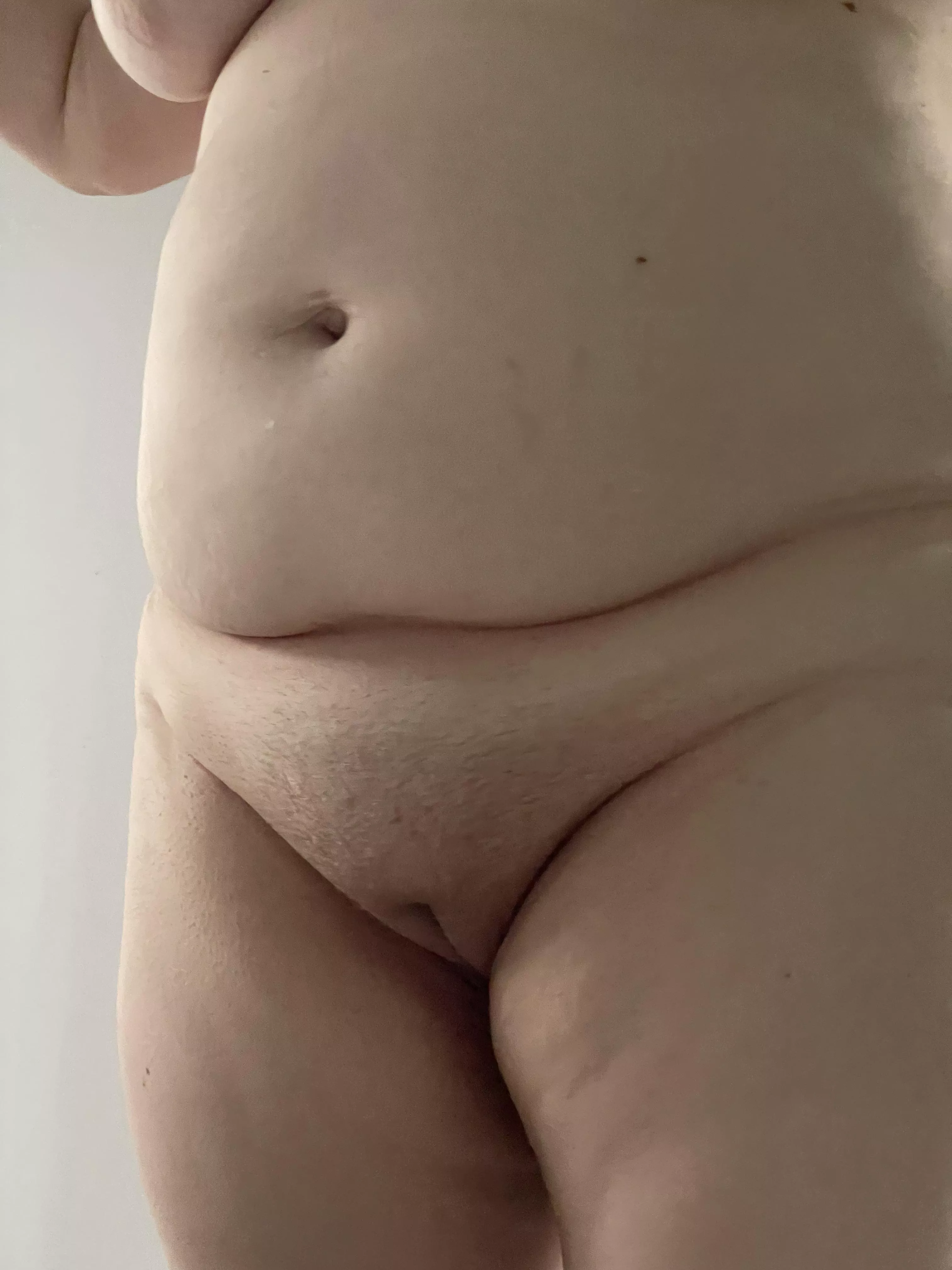 Are any married men looking at my posts? posted by redtoesss