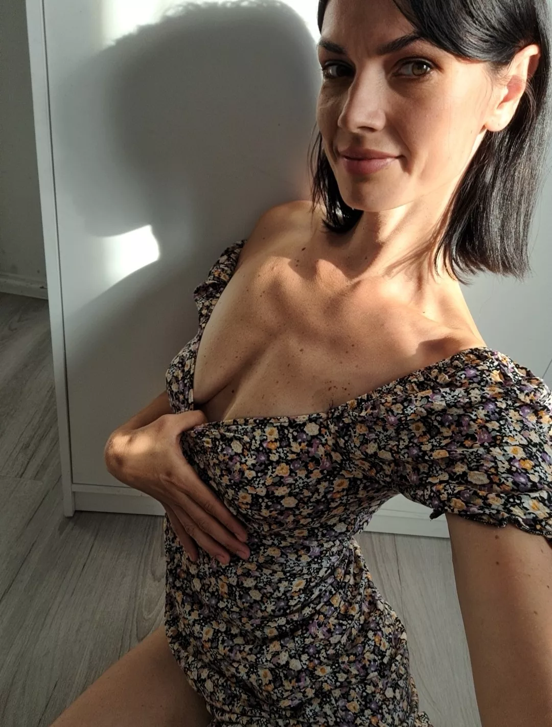 Are petite brunettes your type? (F36) posted by MartaPeonly