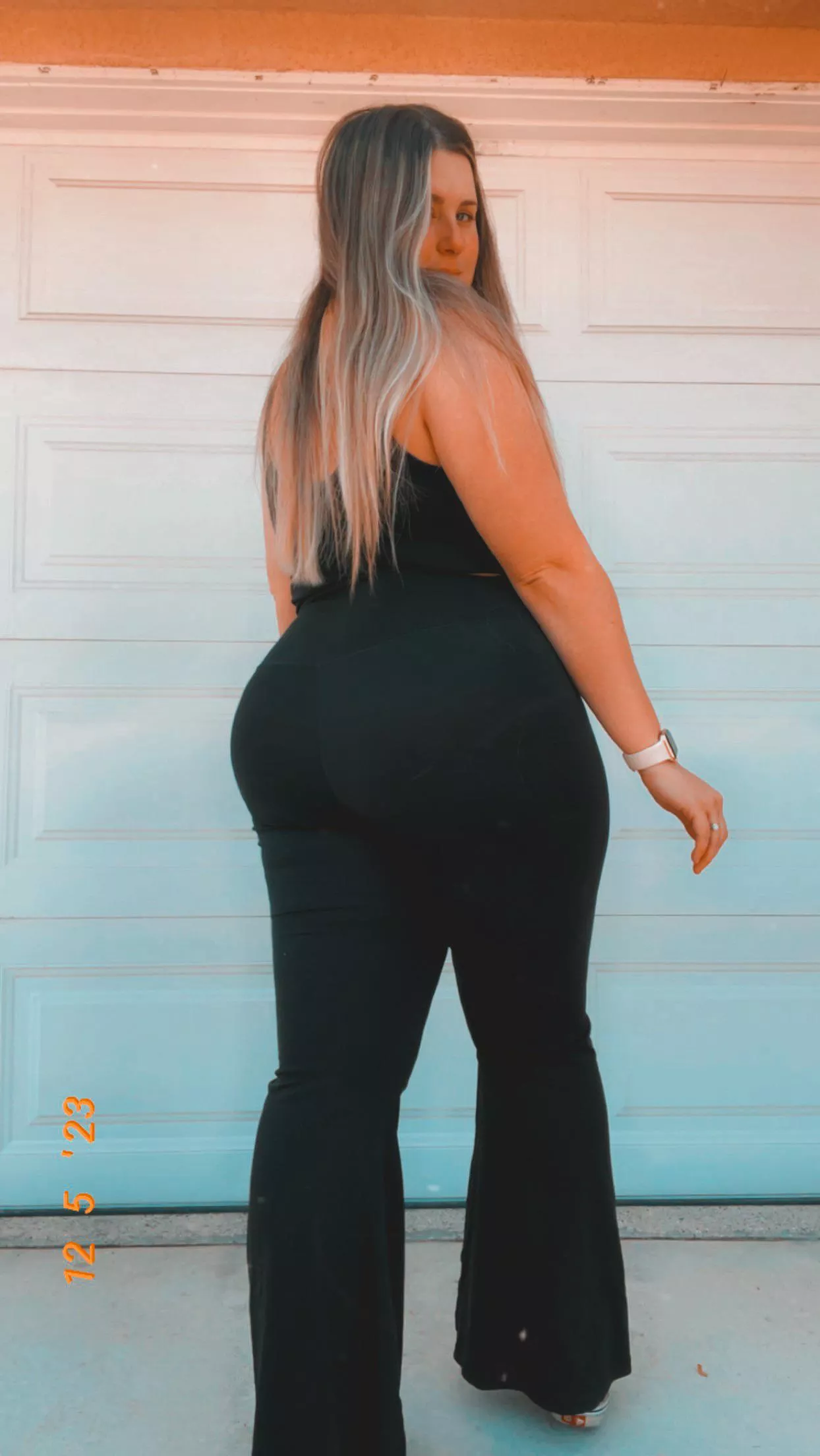 Caught ya looking 👀😋 posted by wilddaisiesxo