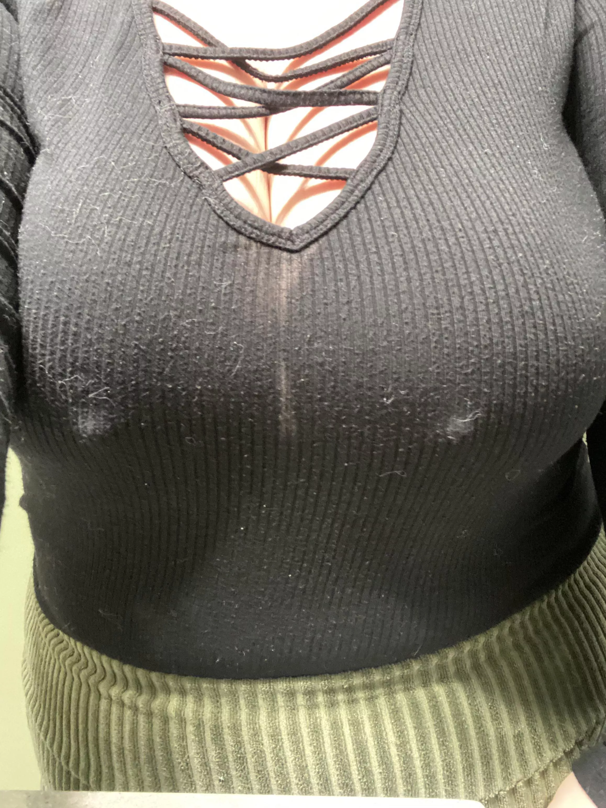 Didn’t wear a bra to dinner, is it noticeable? posted by Eliza_wilcoxx