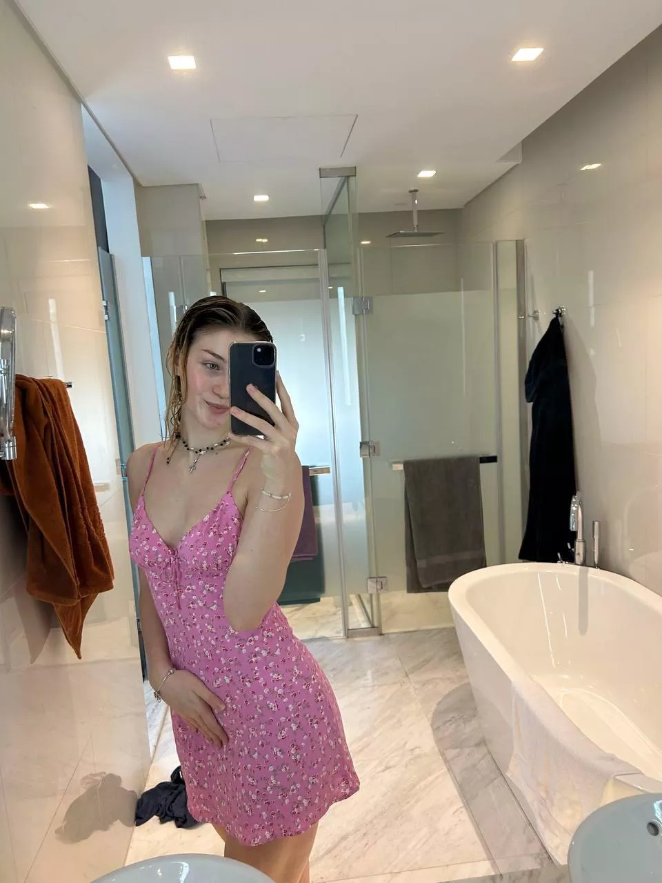 felt cute posted by BiscottiNo894