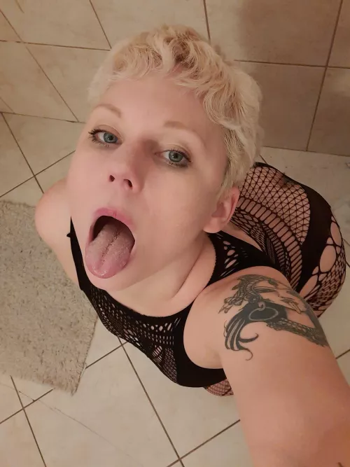 Give it to me please💦 by Turbulent_Rip_9542