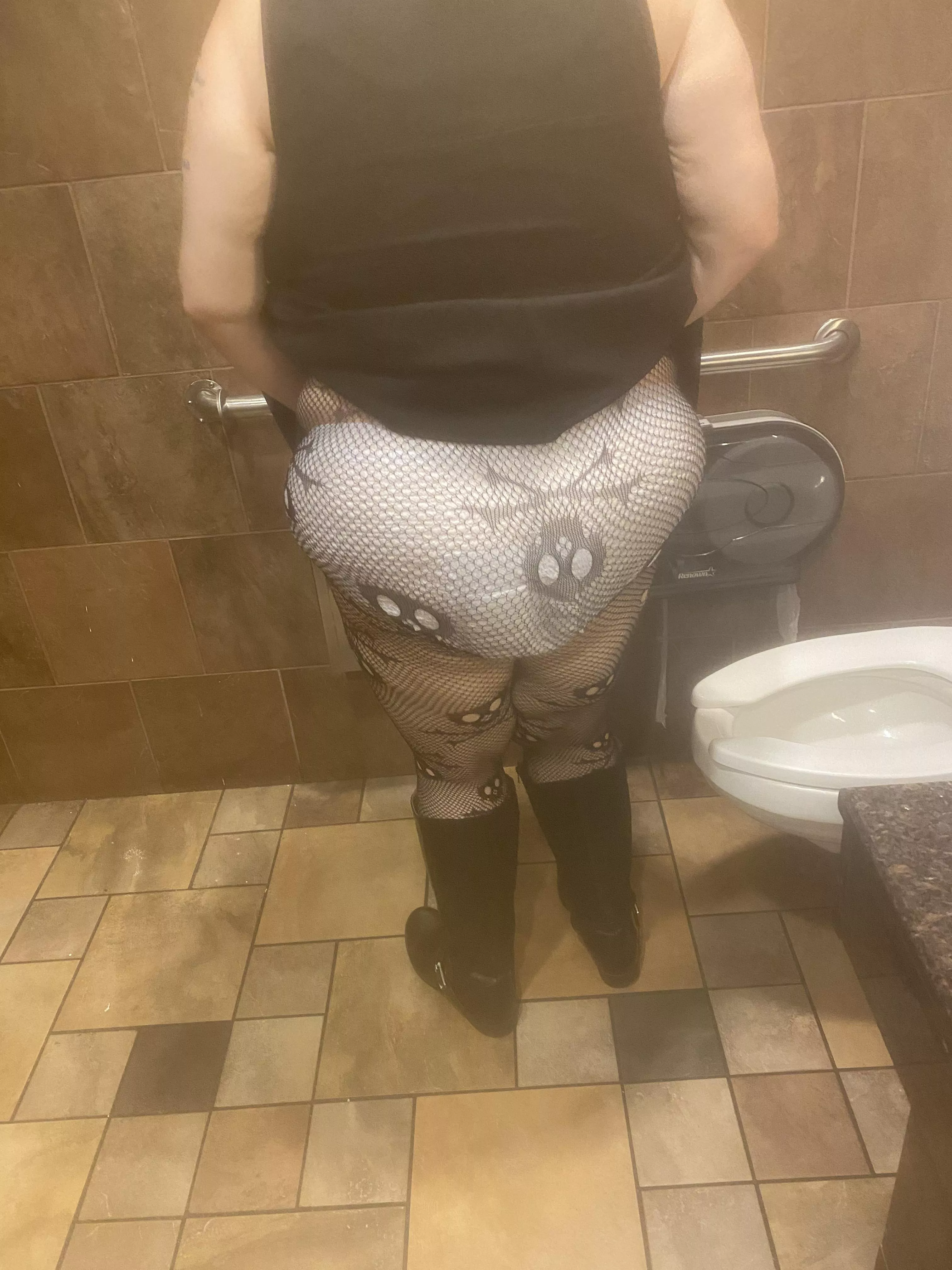 I do meets  posted by Prime_kills