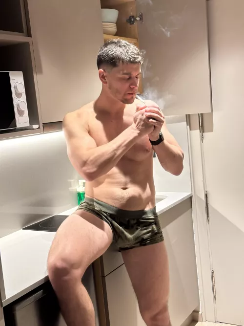 I had a hard day and I smoked a cigarette by realisiwak