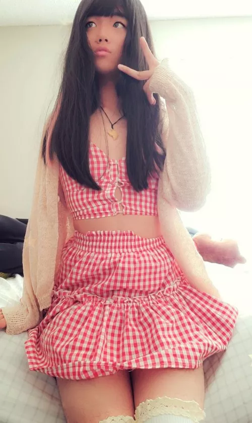 i need to learn how to pose loll 😖 by MistyValentineXOXO