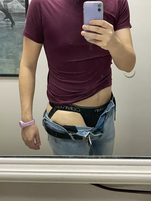 Just letting my jock peek out a bit 😉 by lockedboi23