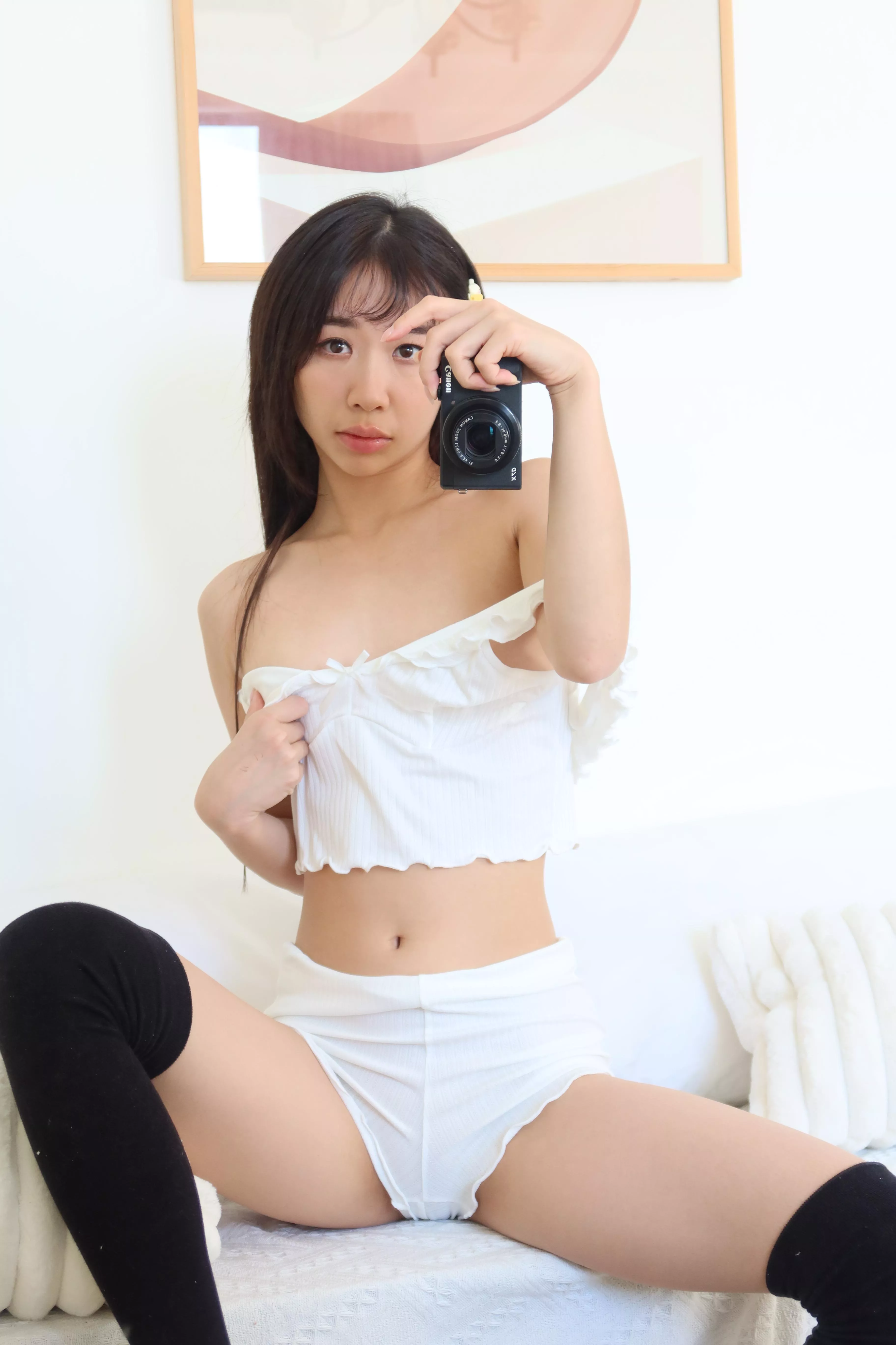 leave them on while u pound this pussy [F] posted by lunaalovesyouu