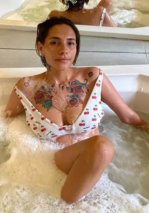 Let's relax together by engildhullinge86