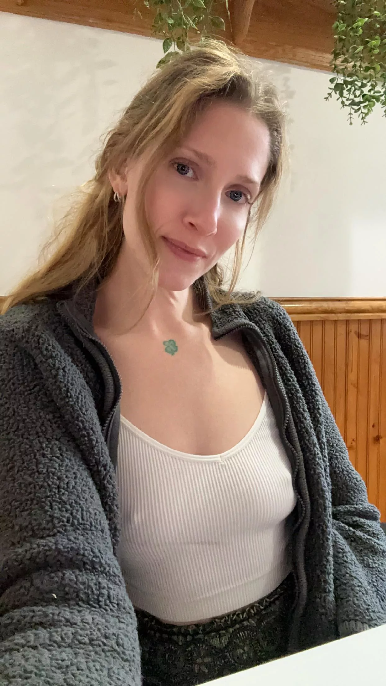 Little girls  posted by emersonbloom22